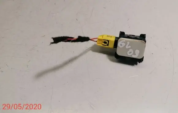 Mercedes-Benz GL X164 Airbag deployment crash/impact sensor A0038202826
