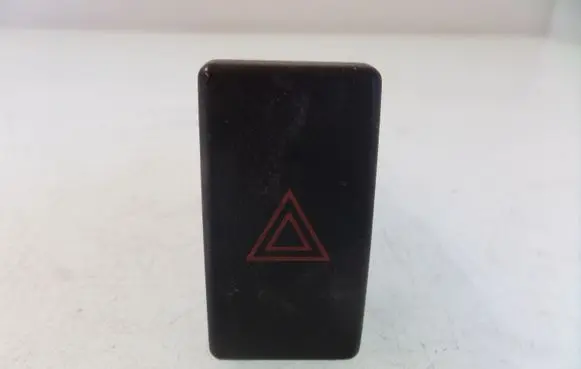 Toyota Avensis T250 Hazard light switch 157963 TR9503
