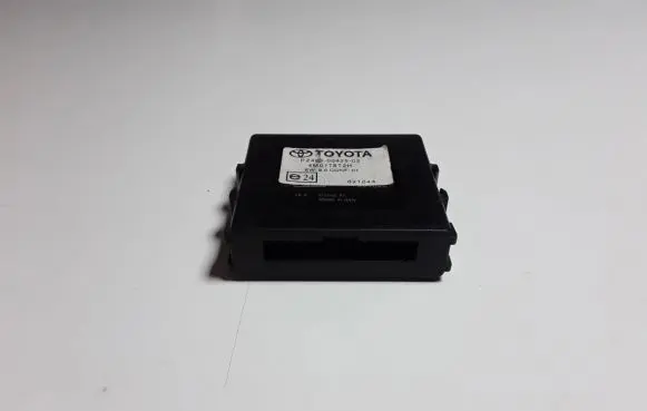 Toyota Avensis T250 Parking PDC control unit/module 4M0178T2H