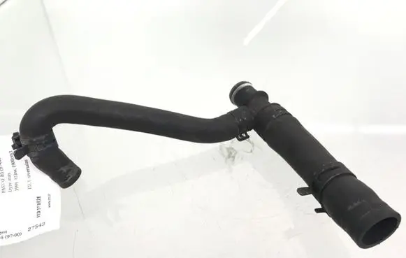 Volkswagen PASSAT B5 Engine coolant pipe/hose 028121053AA