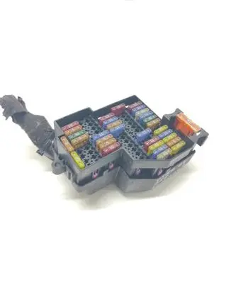 Volkswagen Touareg I Fuse module 7L0941828B