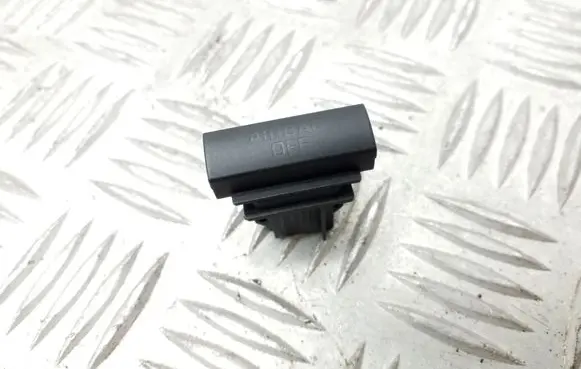 Passenger airbag on/off switch