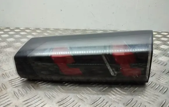 Peugeot 2008 II Tailgate rear/tail lights 9825957180