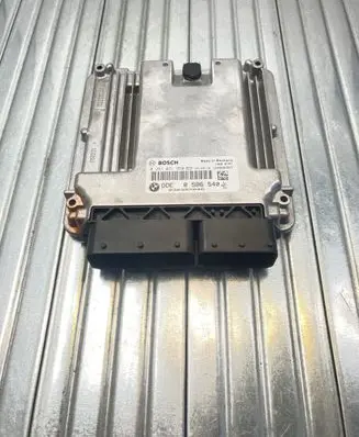 BMW 5 F10 F11 Engine control unit/module 8586540 1039S83327 030357046