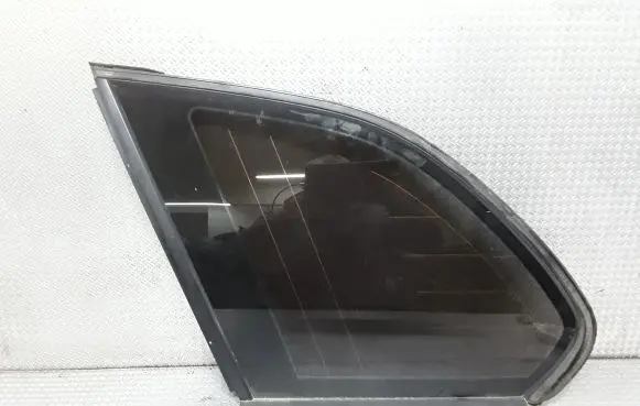 BMW X5 E53 Rear side window
