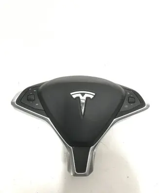 Tesla Model S Steering wheel airbag