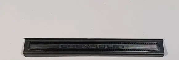 Chevrolet Camaro Front sill trim cover 92212820 92212819 92249078