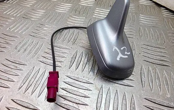 Audi A4 S4 B8 8K Aerial GPS antenna 8K9035503D