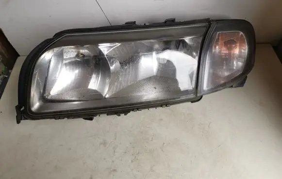 Volvo S80 Headlight/headlamp