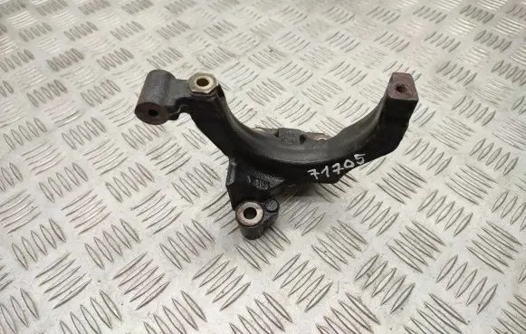 Skoda Octavia Mk3 (5E) Driveshaft support bearing bracket 04L131425A