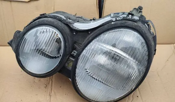 Mercedes-Benz E W210 Headlight/headlamp 14434500