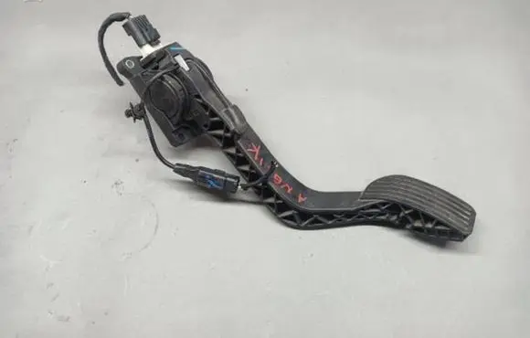 Citroen C4 I Accelerator throttle pedal 9680889280 0280755018
