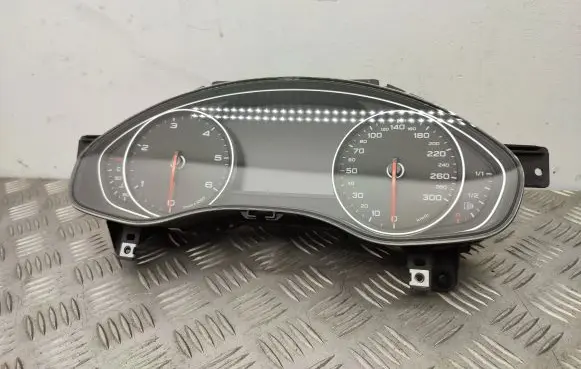 Audi A6 C7 Speedometer (instrument cluster) 4G8920932D