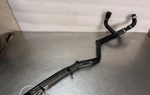 Renault Master IV Engine coolant pipe/hose