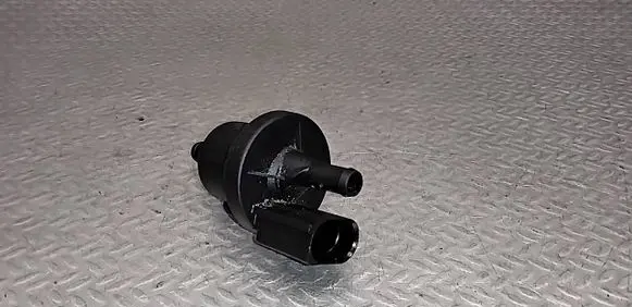 Volkswagen Polo III 6N 6N2 6NF Valve vacuum 0280142345