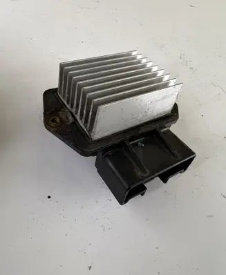 Mitsubishi Pajero Heater blower motor/fan resistor 4993002110
