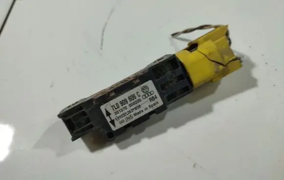 Porsche Cayenne (9PA) Airbag deployment crash/impact sensor 7L0909606C