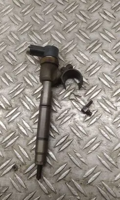 Hyundai ix35 Fuel injector 338002A800 0445110411