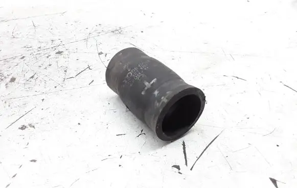 Audi A4 S4 B7 8E 8H Engine coolant pipe/hose 03G121101