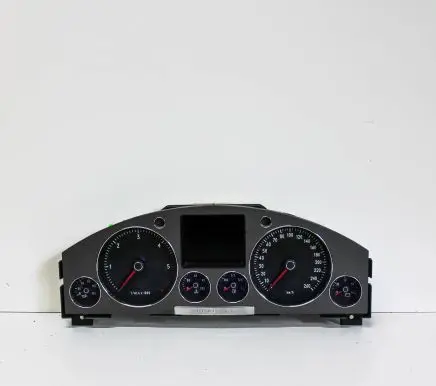 Volkswagen Phaeton Speedometer (instrument cluster) 3D0920882F