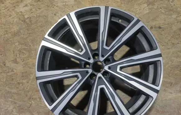 BMW X5 G05 R22 alloy rim 8072000 3695668