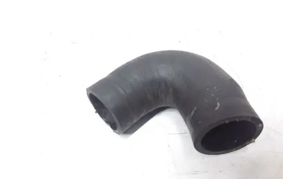 Volkswagen PASSAT B5.5 Engine coolant pipe/hose 038121101