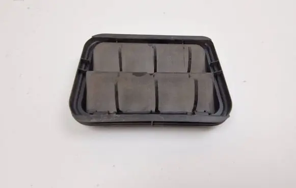 Citroen DS3 Quarter panel pressure vent 9675506980