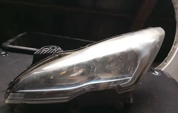 Peugeot 3008 I Headlight/headlamp 89907703 9805505680