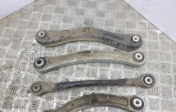 Jeep Grand Cherokee Rear upper control arm/wishbone