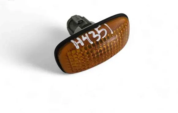 Nissan Almera N16 Front indicator light 