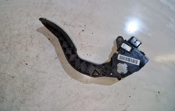 Renault Scenic III - Grand scenic III Accelerator throttle pedal 180020024