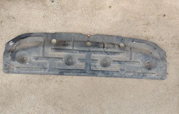 Front bumper skid plate/under tray