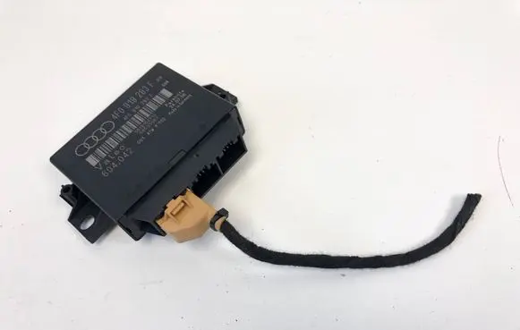 Audi A6 S6 C6 4F Parking PDC control unit/module 4F0919283F 4F0910283F