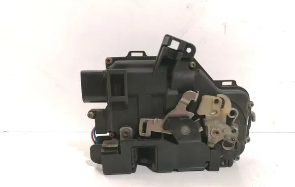 Audi A6 S6 C5 4B Front door lock 4B1837016G