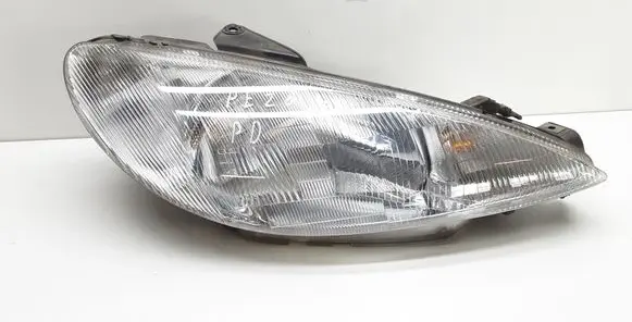 Peugeot 206 Headlight/headlamp 205705B