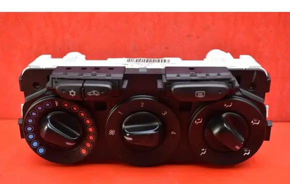 Opel Corsa E Climate control unit 466119570