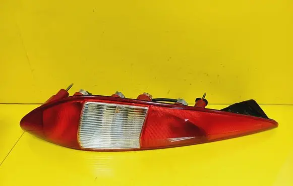 Ford Mondeo Mk III Rear/tail lights