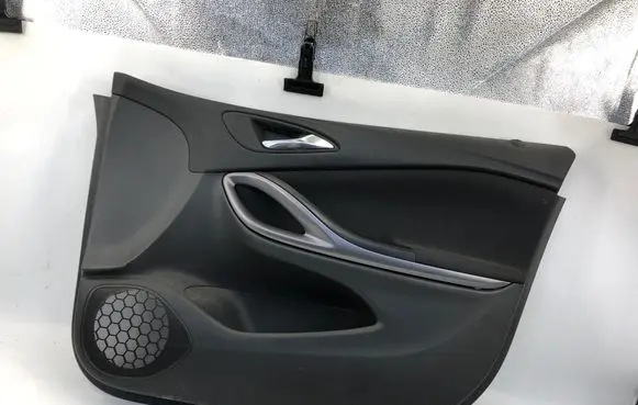 Opel Astra K Front door card panel trim 2513835