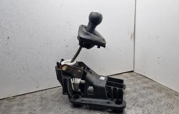Citroen C3 Gear shifter/selector 9683711580