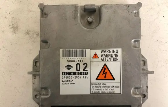 Nissan X-Trail T30 Engine control unit/module 23710EQ44A 2758002956