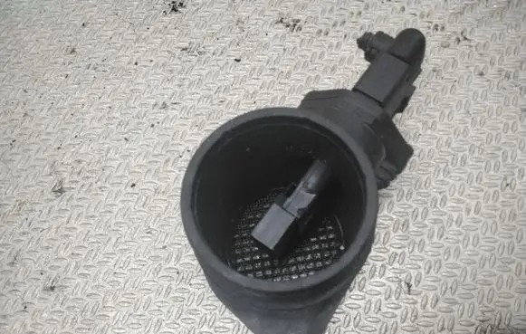 Volkswagen Sharan Mass air flow meter 06A906461
