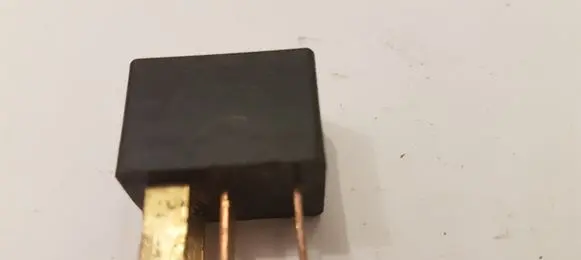 Mitsubishi Pajero Other relay ACV31212 MR588567