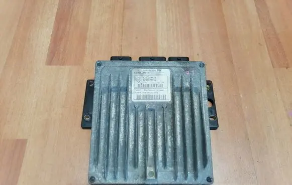 Renault Megane II Engine control unit/module 8200374152 8200334419 R0410B024B