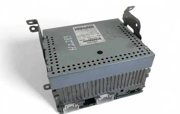 Mitsubishi Lancer Radio/CD/DVD/GPS head unit 8701A352