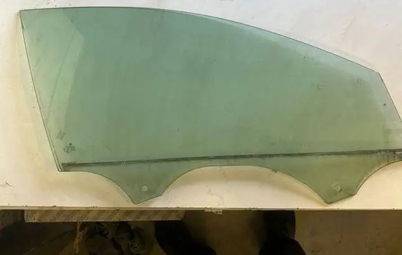 Volkswagen e-Golf Front door window glass four-door 5G4845202B DOT27M24100AS2 E000184