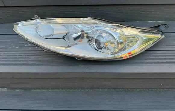Ford Fiesta Headlight/headlamp 8A61-13W030-CE