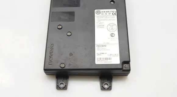 Skoda Superb B6 (3T) Bluetooth control unit module 3C8035730D
