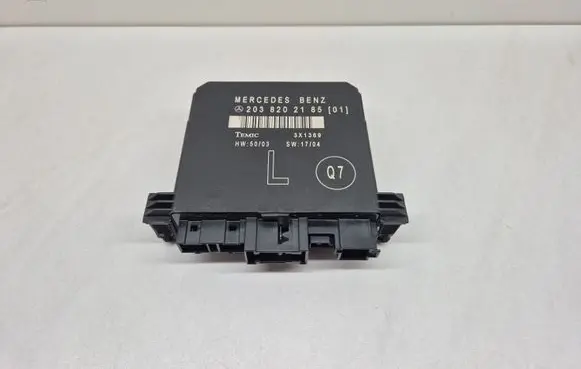 Mercedes-Benz C W203 Door control unit/module 2038202185