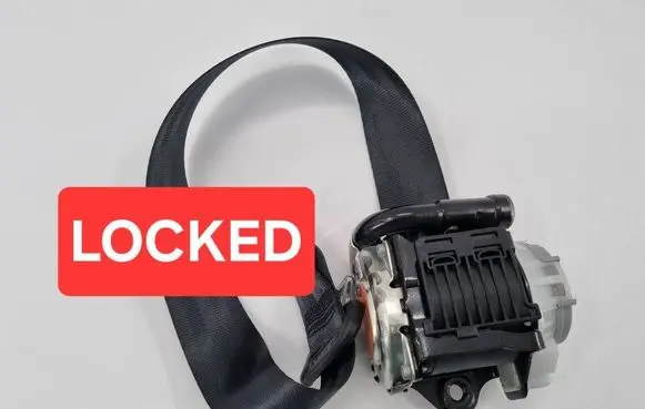 Audi A5 Rear seatbelt 2538220012 KR4QS842FD 312676099W54AD