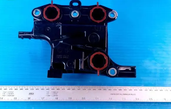 Toyota Sienna XL40 IV Other engine bay part 12211F0011